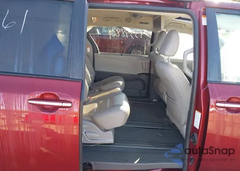 2020 Toyota Sienna Xle Premium z USA, uszkodzony, nr VIN 5TDYZ3DC8LS046997